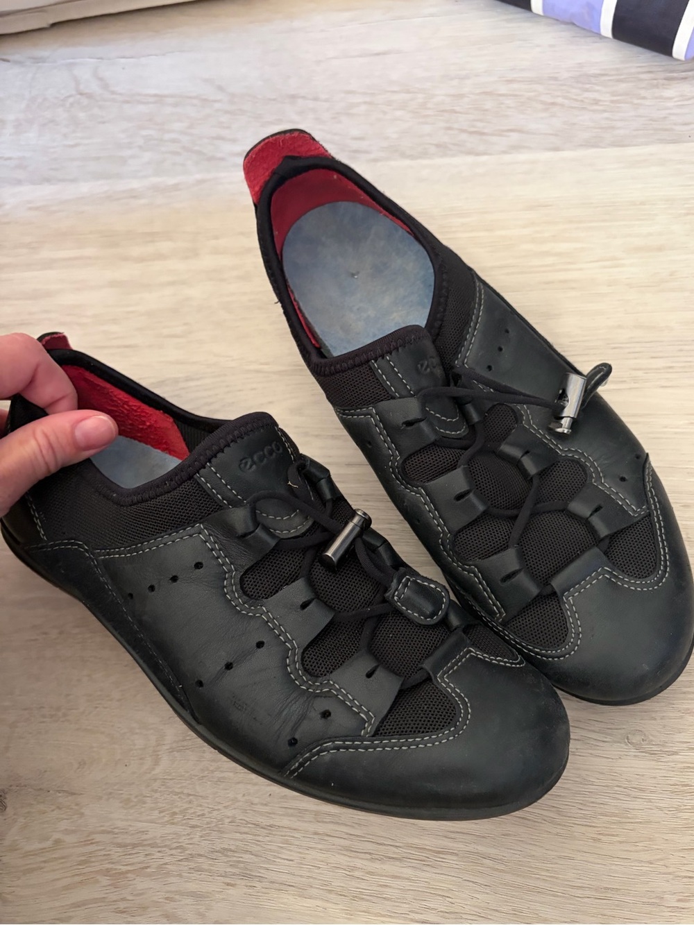 Ecco Black Leather Slip-On Sneakers Women’s Size 37